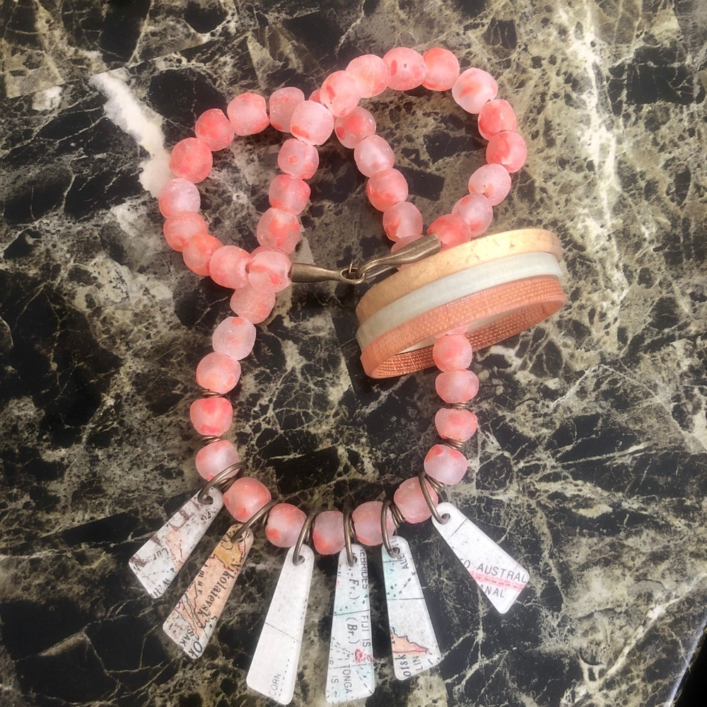 GlassBead Necklace "Adventurer"  w narrow bangles